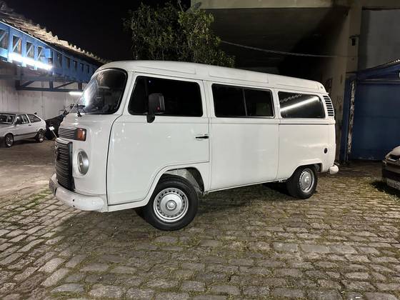 VOLKSWAGEN KOMBI 1.4 MI STD 8V FLEX 4P MANUAL VOLKSWAGEN KOMBI 1.4 MI STD 8V FLEX 4P MANUAL